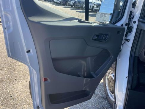 New 2026 Ford Transit 150 Low Roof w/ Load Area Protection Package RWD image 15
