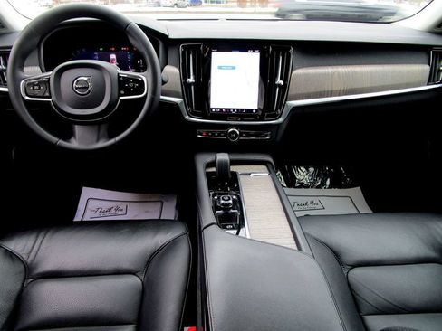 Used 2023 Volvo S90 B6 Plus w/ Protection Package Premier AWD/4WD image 2