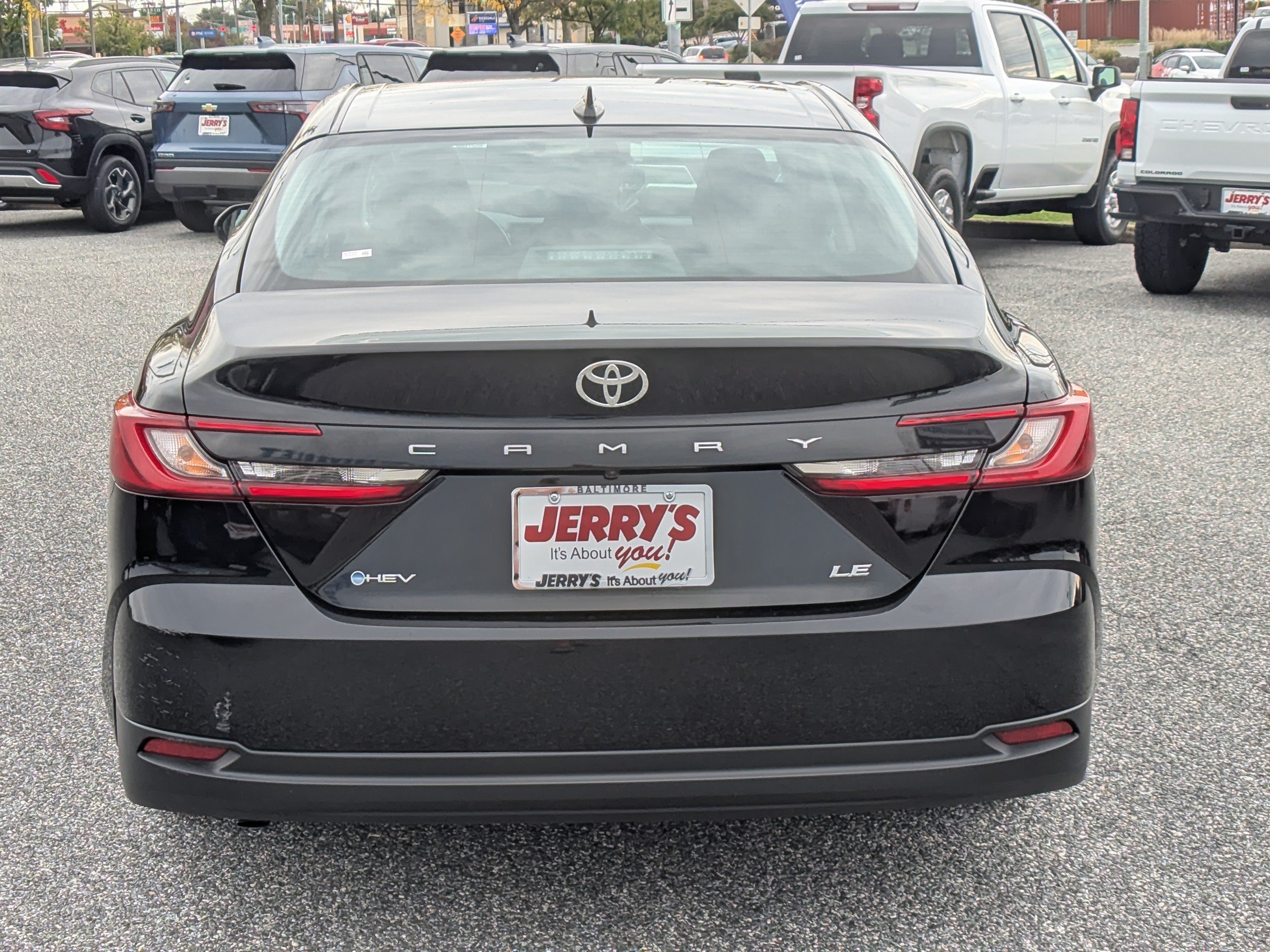 Used 2025 Toyota Camry LE FWD image 7