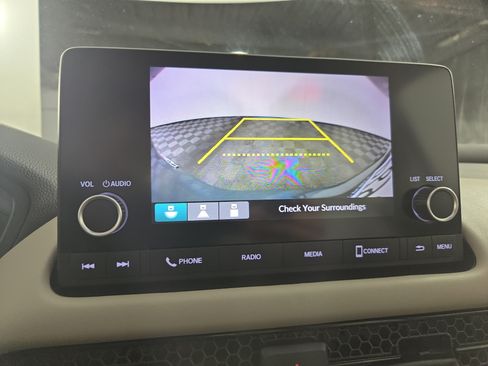 Used 2024 Honda HR-V LX image 19