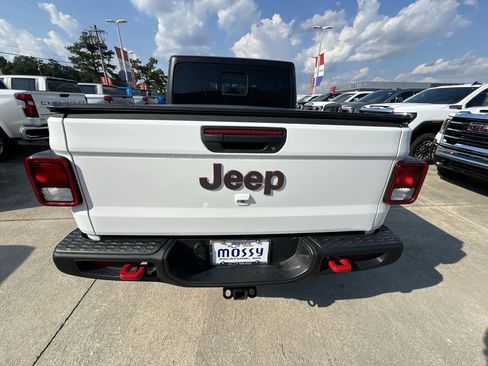 Used 2023 Jeep Gladiator Rubicon w/ Cold Weather Group image 42