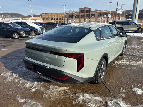 New 2025 Kia K4 LXS image 7