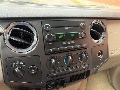 Used 2008 Ford F350 XLT AWD/4WD image 11