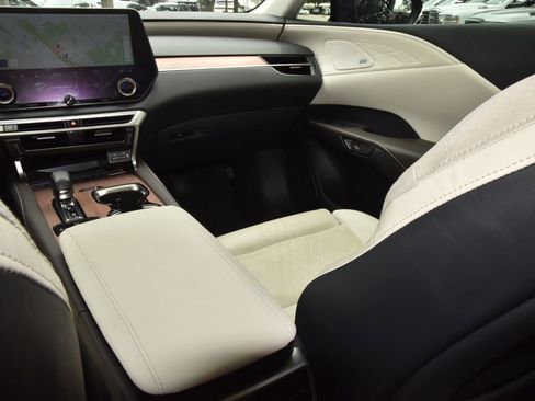 Used 2023 Lexus RX 350 FWD w/ Cold Area Package image 17