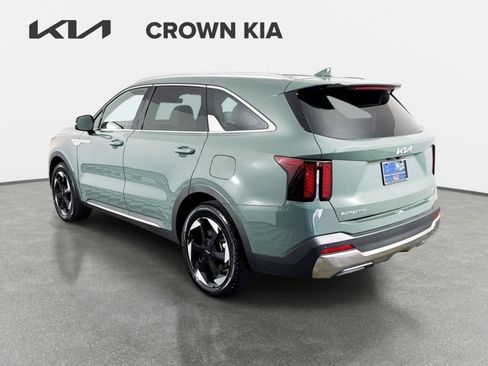 Certified 2025 Kia Sorento EX FWD image 7