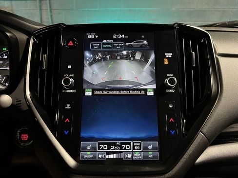 Used 2023 Subaru Ascent Onyx Edition image 9