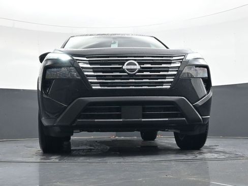 Certified 2026 Nissan Rogue SV FWD image 46