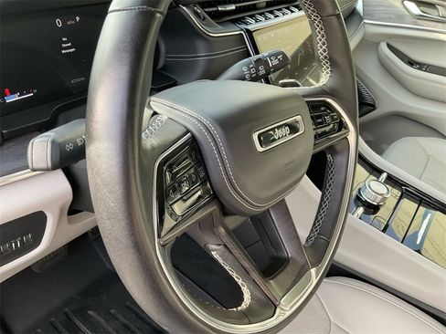 Used 2022 Jeep Grand Cherokee L Overland image 36
