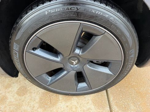 Used 2023 Tesla Model 3 Standard Range RWD image 26