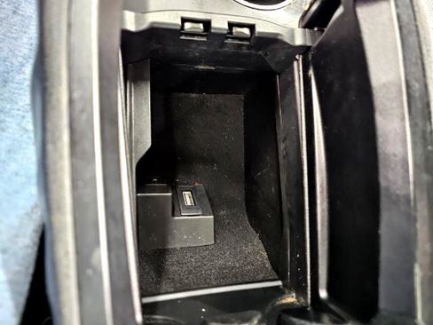 Used 2013 Mercedes-Benz C 250 2dr Cpe C 250 RWD image 17