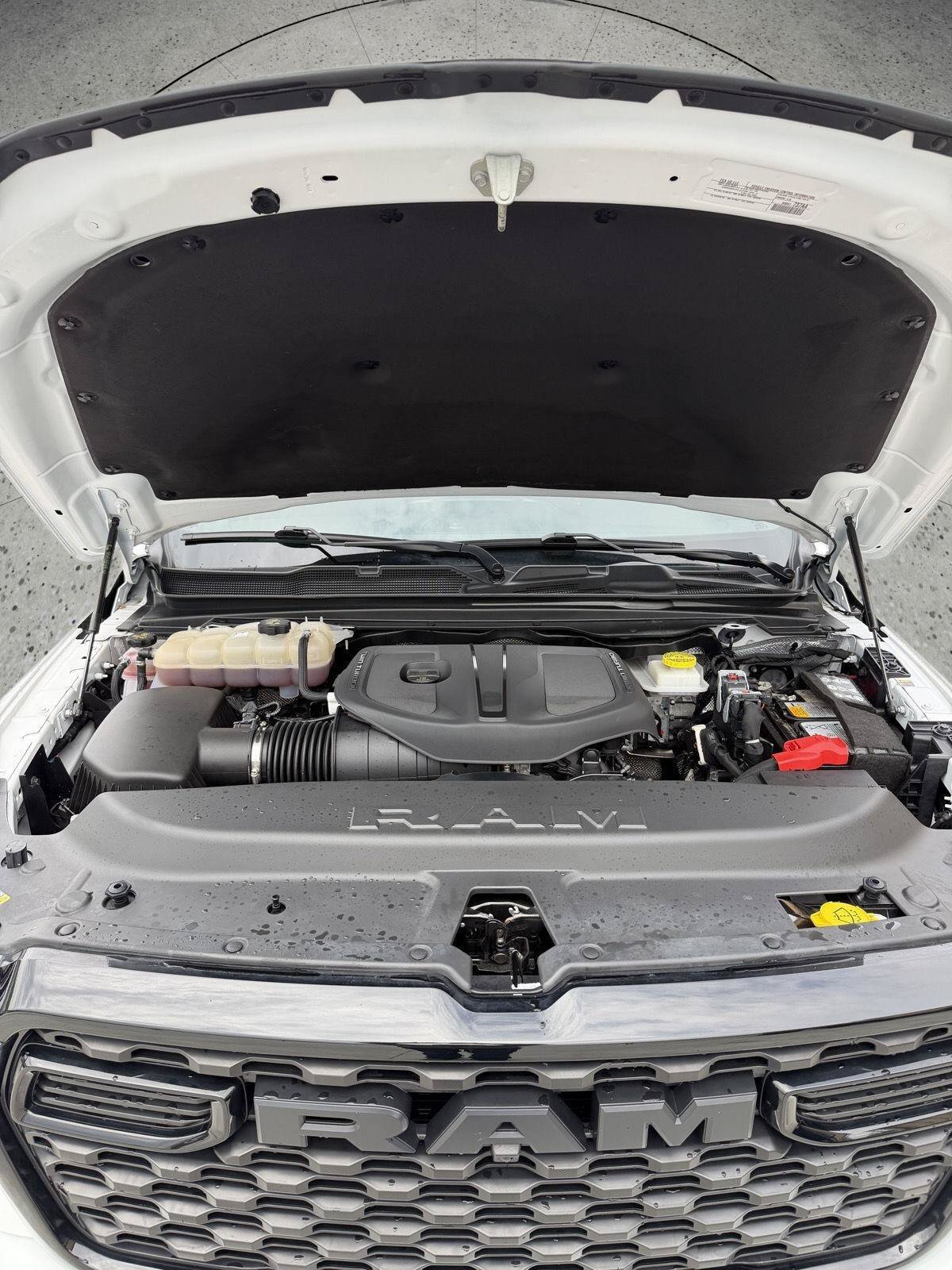 Used 2025 RAM 1500 Big Horn AWD/4WD image 11
