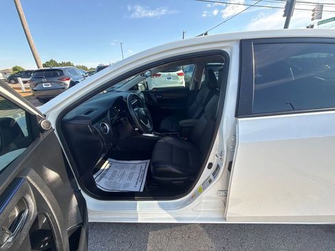 Used 2018 Toyota Corolla SE FWD image 10