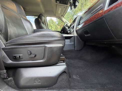 Used 2014 RAM 1500 Laramie w/ Convenience Group RWD image 14