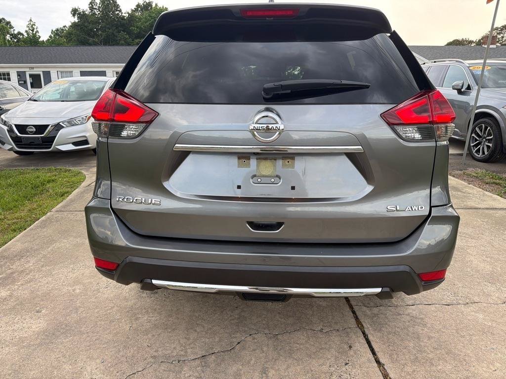 Used 2018 Nissan Rogue SL w/ Premium Package AWD/4WD image 10