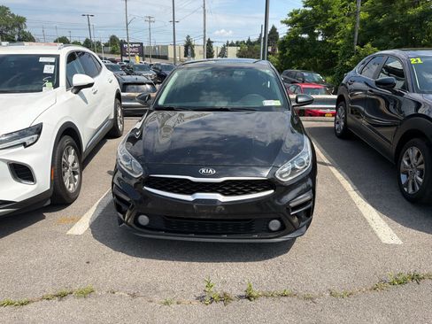 Used 2020 Kia Forte LXS FWD image 2