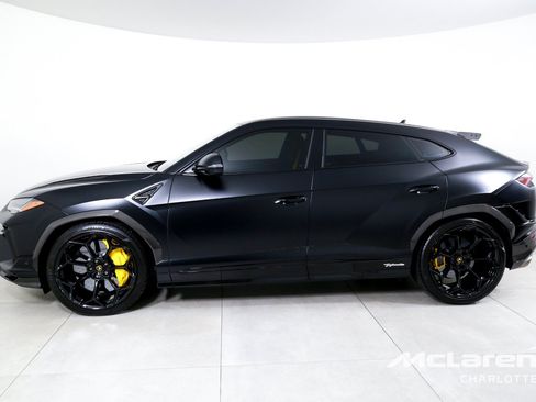 Used 2024 Lamborghini Urus Performante AWD/4WD image 5