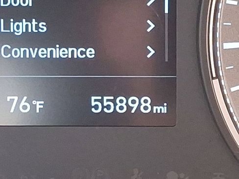 Certified 2022 Hyundai Venue SEL image 13