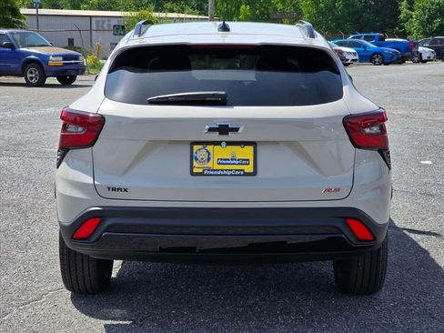 New 2026 Chevrolet Trax RS w/ Driver Confidence Package FWD image 20