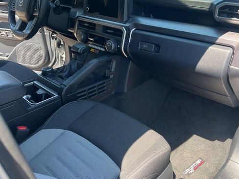 Used 2025 Toyota 4Runner TRD Off-Road AWD/4WD image 15