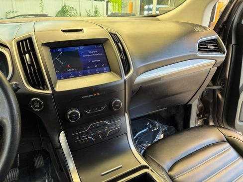 Used 2019 Ford Edge SEL w/ Equipment Group 201A AWD/4WD image 19