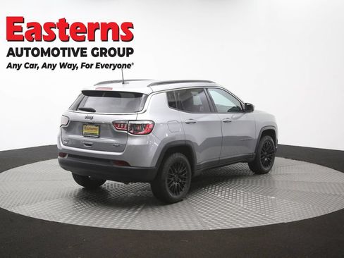 Used 2022 Jeep Compass Latitude AWD/4WD image 39