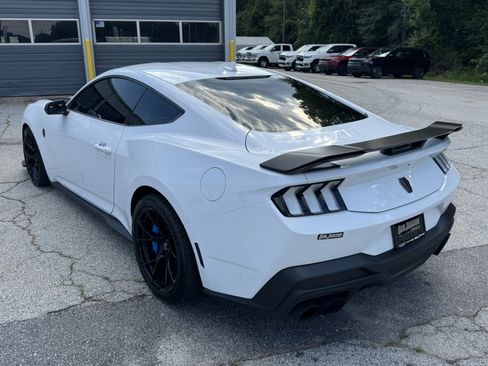 Used 2024 Ford Mustang Dark Horse RWD image 7