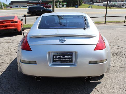 Used 2004 Nissan 350Z Touring image 9
