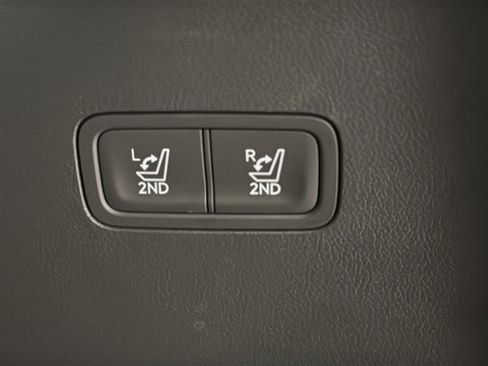 Used 2024 Hyundai Santa Fe Calligraphy AWD/4WD image 30