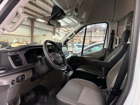 Used 2024 Ford Transit 350 XLT image 9