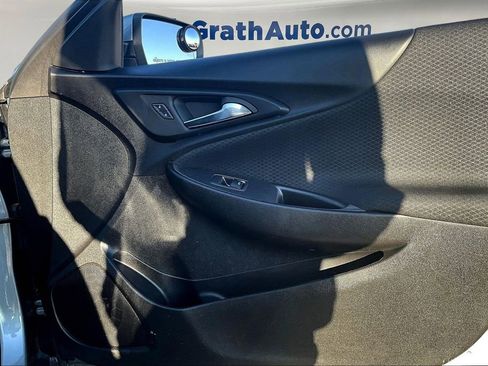 Used 2023 Chevrolet Malibu RS image 29