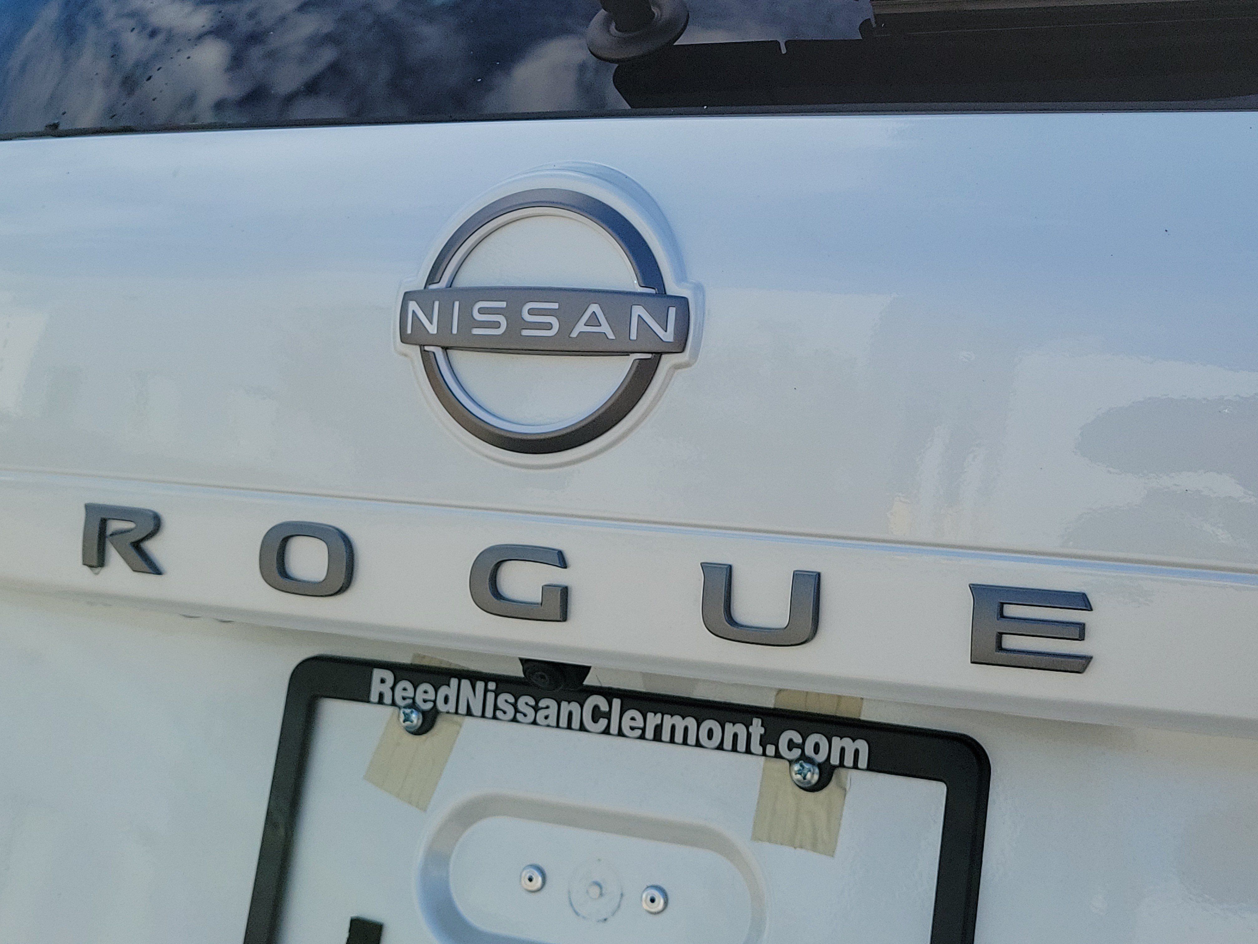Certified 2026 Nissan Rogue SV w/ Cold Weather Package FWD image 11