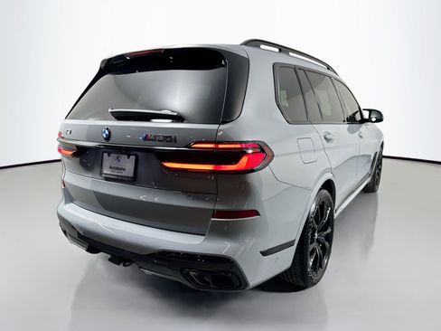 New 2026 BMW X7 M60i image 5