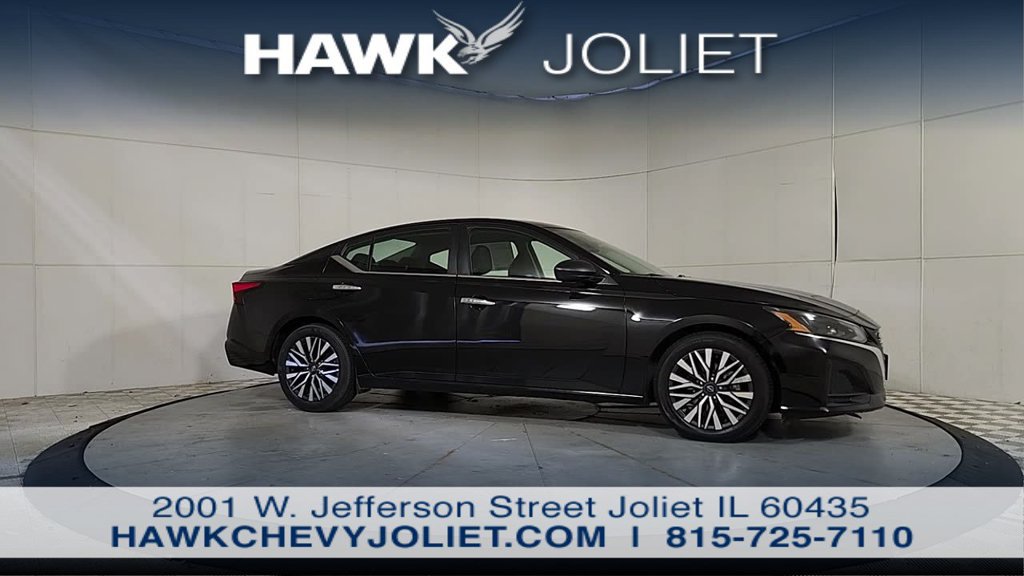 Used 2024 Nissan Altima 2.5 SV FWD image 8
