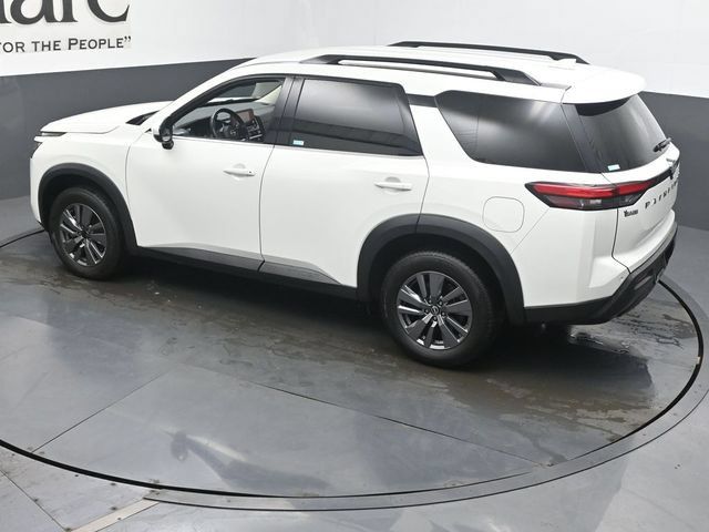 Used 2025 Nissan Pathfinder SV FWD image 47