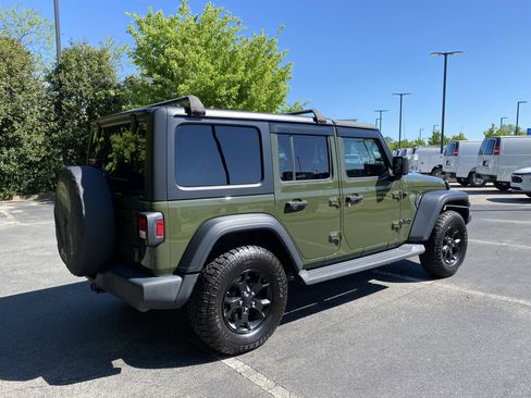 Used 2020 Jeep Wrangler Unlimited Sport image 9