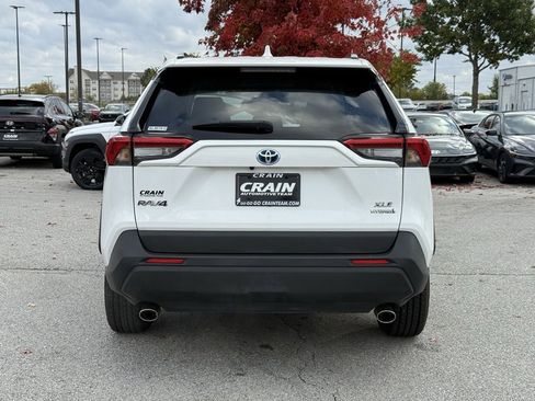 Used 2022 Toyota RAV4 XLE image 6