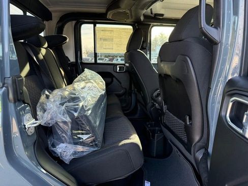 New 2026 Jeep Gladiator Mojave image 6