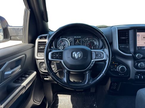 Used 2022 RAM 1500 Big Horn AWD/4WD image 12
