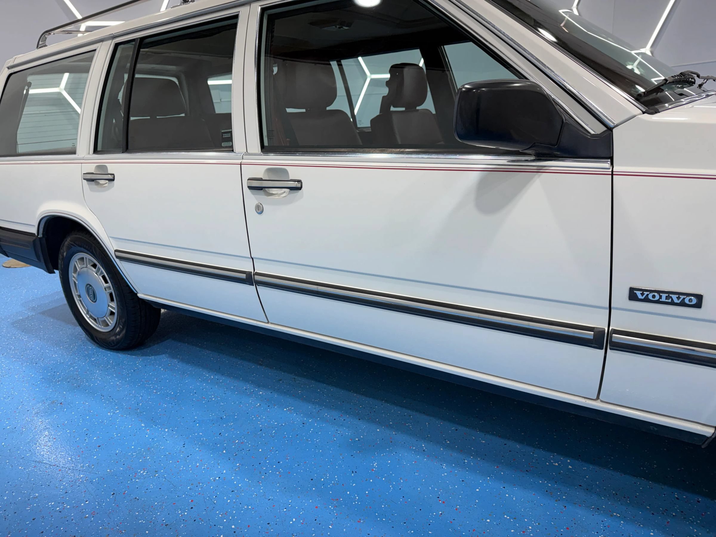 Used 1988 Volvo 740 GLE RWD image 38