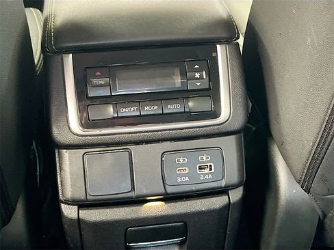 Used 2023 Subaru Ascent Onyx Edition image 24