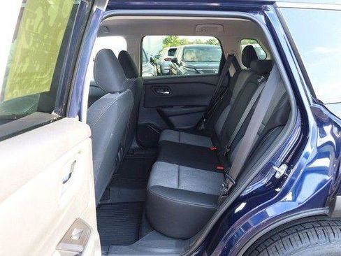 Used 2025 Nissan Rogue SV AWD/4WD image 20