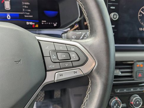 Certified 2023 Volkswagen Taos SE image 33