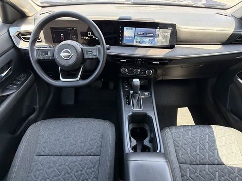 Certified 2025 Nissan Kicks SV FWD image 14