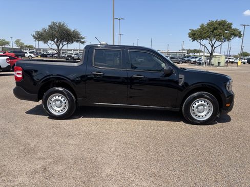 Certified 2025 Ford Maverick XL FWD image 4