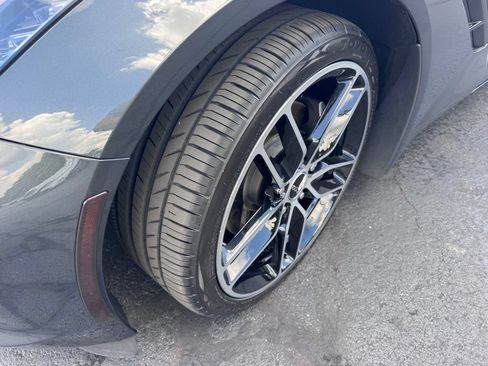 Used 2018 Chevrolet Corvette Stingray Coupe w/ 2LT Preferred Equipment Group RWD image 15