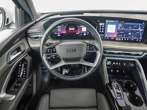 Certified 2025 Audi Q5 Premium w/ Premium Plus AWD/4WD image 11