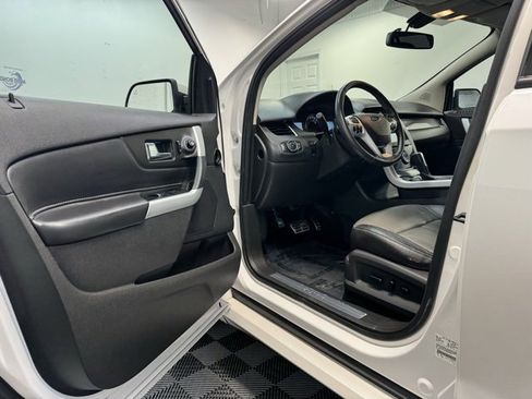 Used 2014 Ford Edge Sport w/ Driver Entry Package image 11