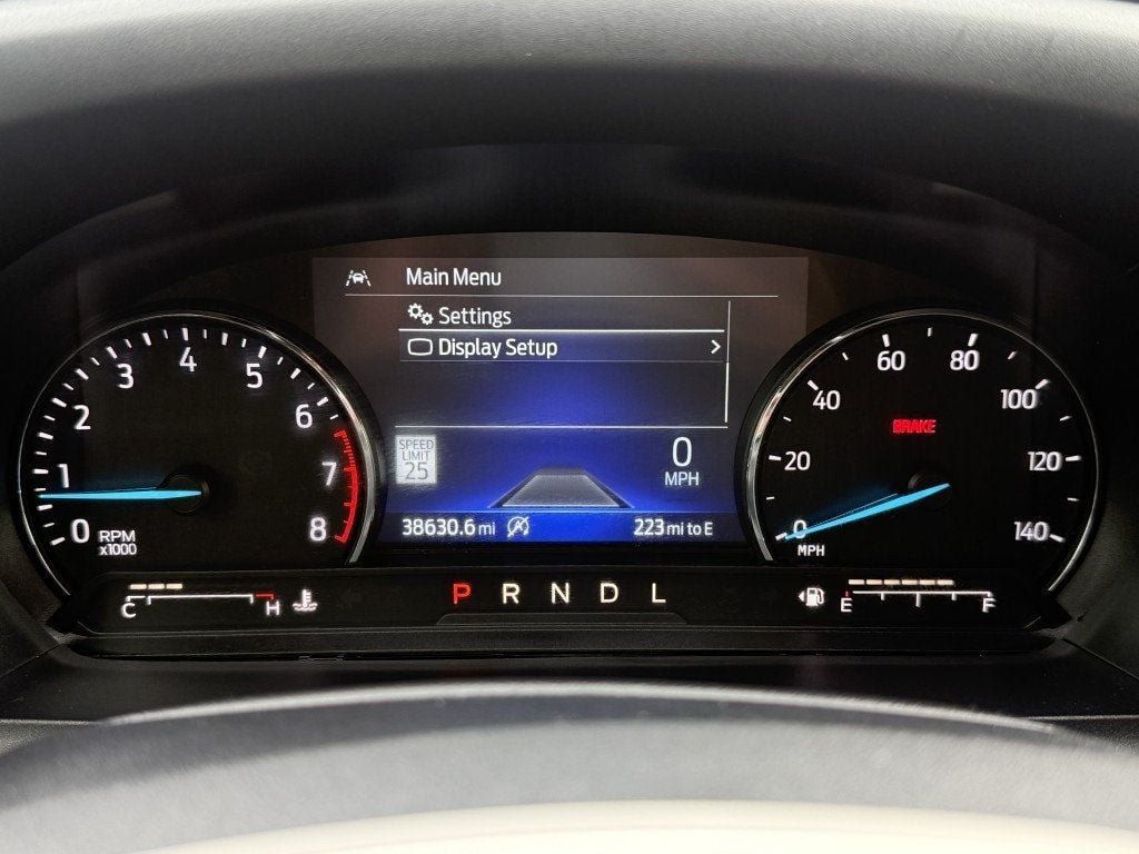 Used 2021 Ford Explorer Limited w/ Equipment Group 301A AWD/4WD image 15