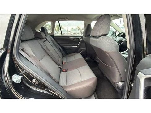 Certified 2025 Toyota RAV4 XLE AWD/4WD image 37