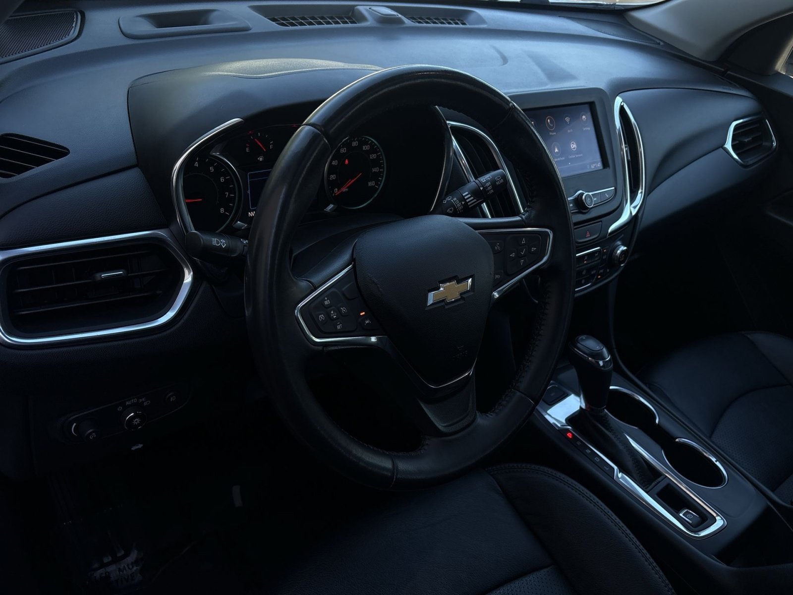 Used 2021 Chevrolet Equinox LT AWD/4WD image 16